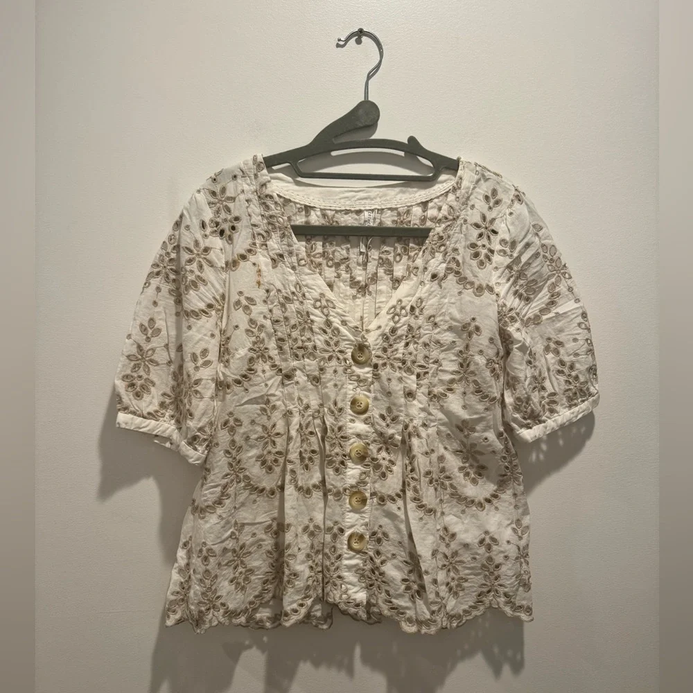 Feather & Bone Anthropologie Eyelet Floral Top